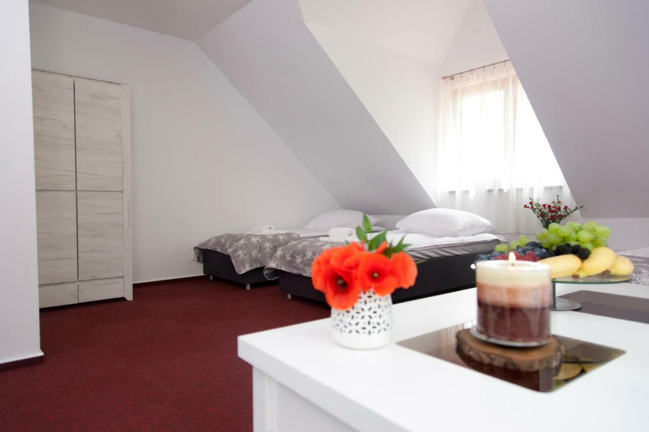 Mazurska Osada Apartman Kleszczewo  Kültér fotó