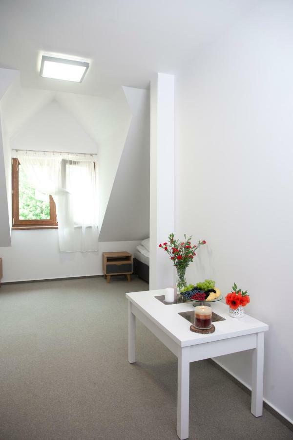 Mazurska Osada Apartman Kleszczewo  Kültér fotó